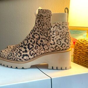 LEOPARD DOLCE VITA BOOTS canvas EUC